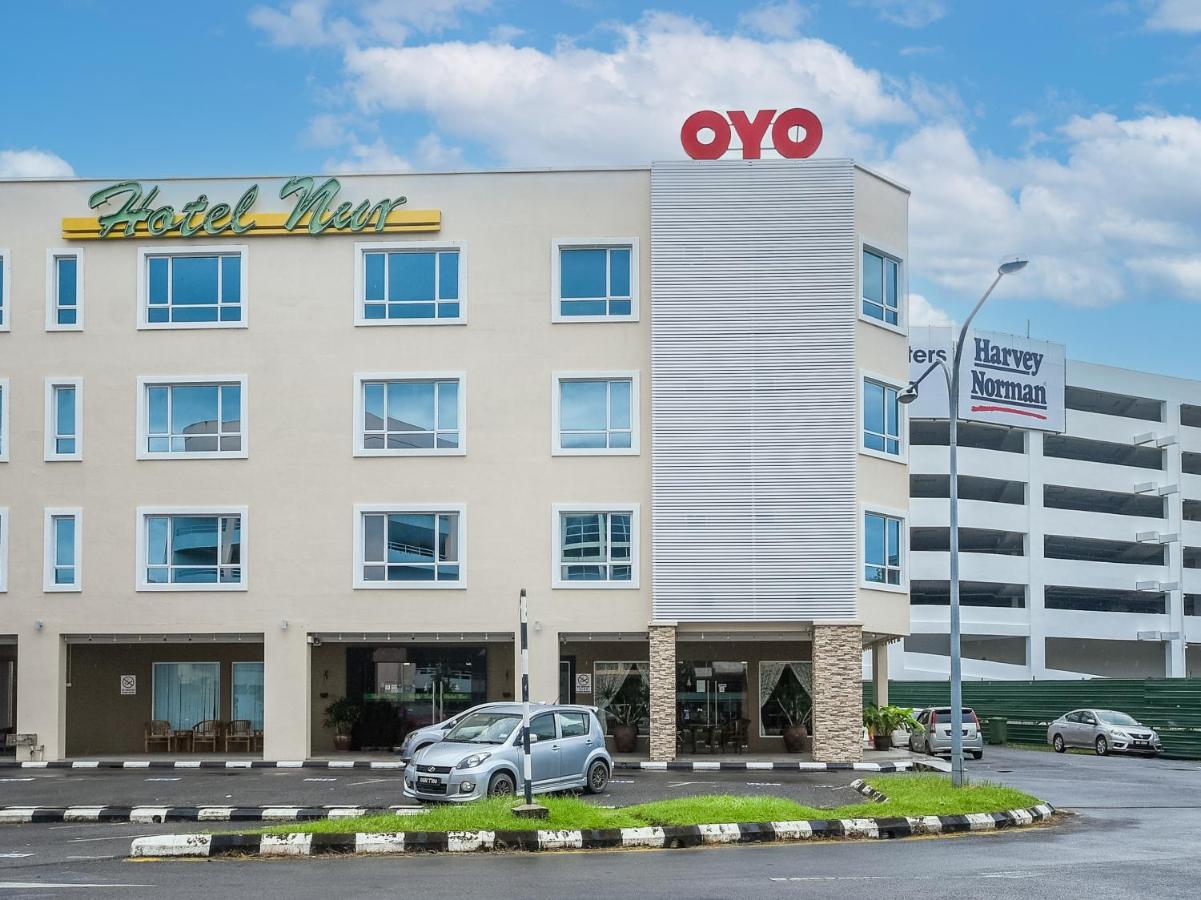 Super Oyo 985 Hotel Nur Miri Esterno foto